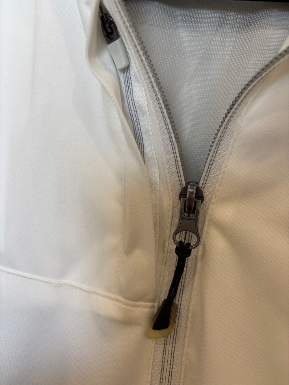 New York Yankees Women's White & Gray Zip-Up Jacket - Picture 2 of 7